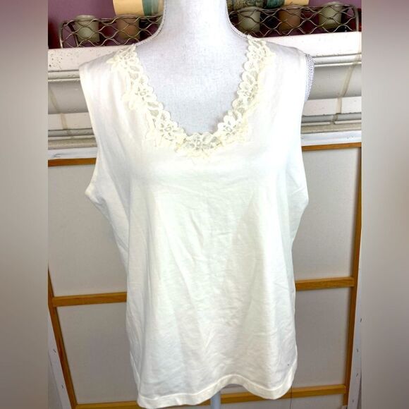 Coldwater Creek cream w/ cream lace V neck camisole or shell NWOT - Picture 1 of 7
